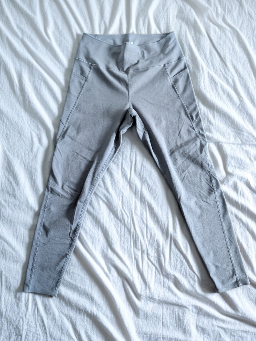 Uniqlo AIRism UV Protection Pocketed Soft Leggings - Gray
